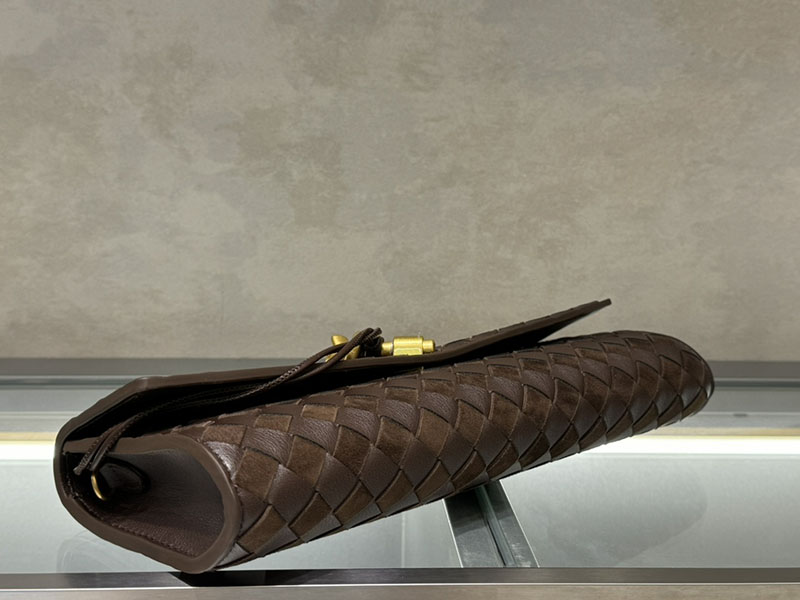 N品 Bottega Veneta ボッテガ・ヴェネタ アンディアーモ クラッチバッグ フォンデンテ 741511VCPP32132 ラムスキン、カーフ ゴールド金具 激安優良店 - 画像 (3)