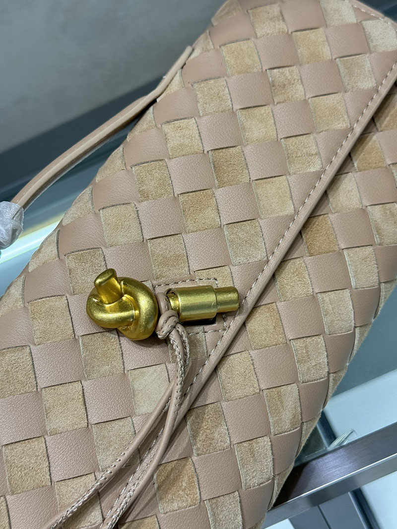 N品 Bottega Veneta ボッテガ・ヴェネタ アンディアーモ クラッチバッグ ポリッジ 741511VCPP39776 ラムスキン、カーフ ゴールド金具 激安優良店 - 画像 (4)