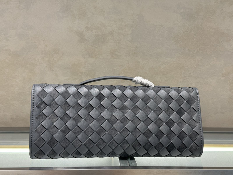 N品 Bottega Veneta ボッテガ・ヴェネタ アンディアーモ クラッチバッグ スターリング 741511VCPP31504 ラムスキン、カーフ ゴールド金具 激安優良店 - 画像 (5)