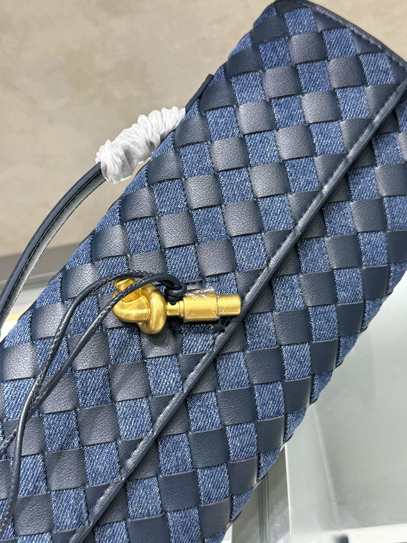 N品 Bottega Veneta ボッテガ・ヴェネタ アンディアーモ クラッチバッグ スペース 741511VCPP38837 ラムスキン、カーフ ゴールド金具 激安優良店 - 画像 (4)