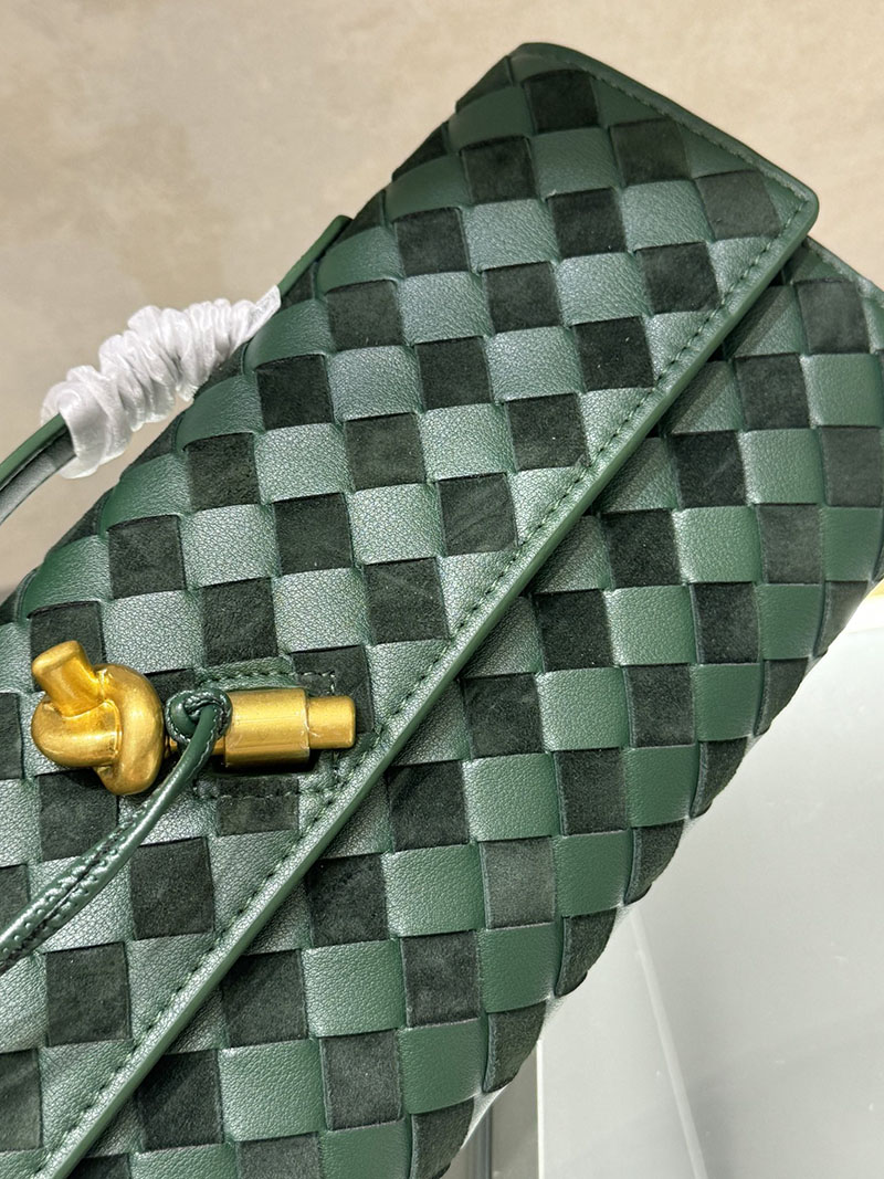 N品 Bottega Veneta ボッテガ・ヴェネタ アンディアーモ クラッチバッグ グリーン 741511VCPP36666 ラムスキン、カーフ ゴールド金具 激安優良店 - 画像 (4)