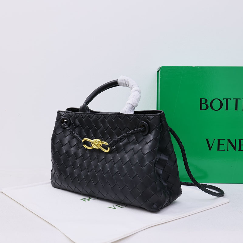 N品 Bottega Veneta ボッテガ・ヴェネタ スモール イーストウエスト アンディアーモ ブラック 766010VCPP11139 ラムスキン ゴールド金具 激安優良店 - 画像 (8)