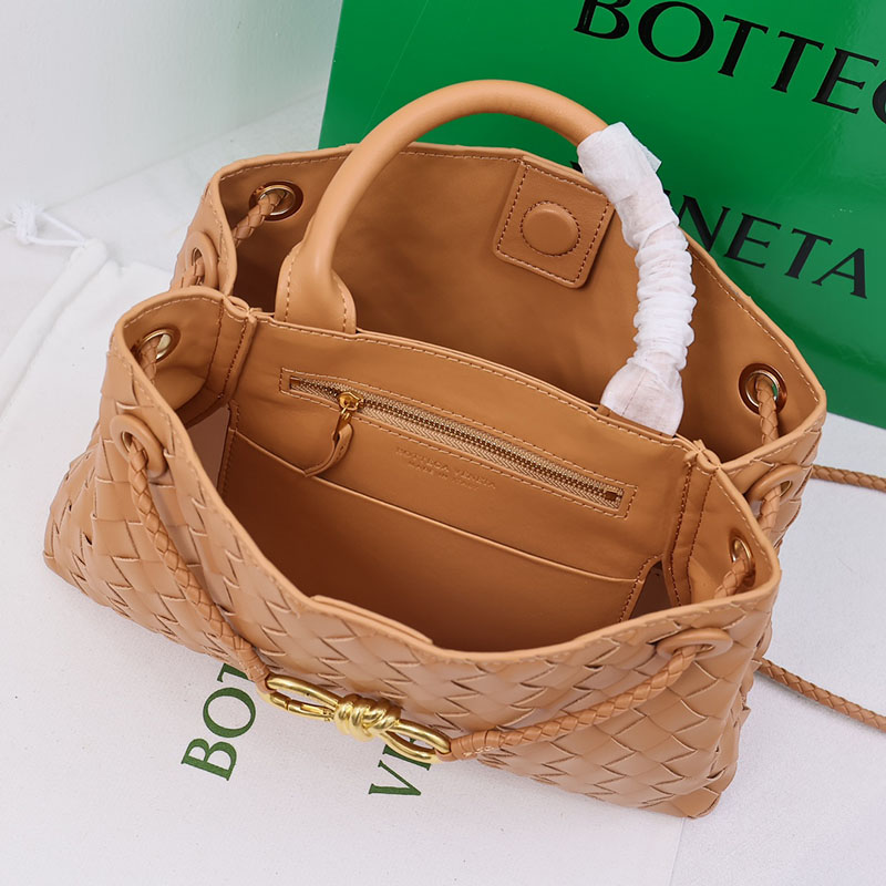 N品 Bottega Veneta ボッテガ・ヴェネタ スモール イーストウエスト アンディアーモ キャラメル 766010VCPP19830 ラムスキン ゴールド金具 激安優良店 - 画像 (5)