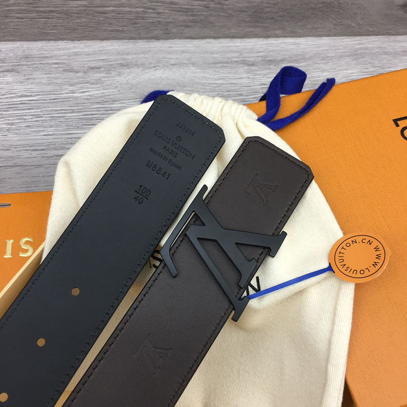 ルイヴィトン ベルト・LV ライン 40MM リバーシブル こげ茶色 モノグラム・キャンバス ブラック金具 ヴィトン ベルト 安い メンズ 2410668 - 画像 (5)