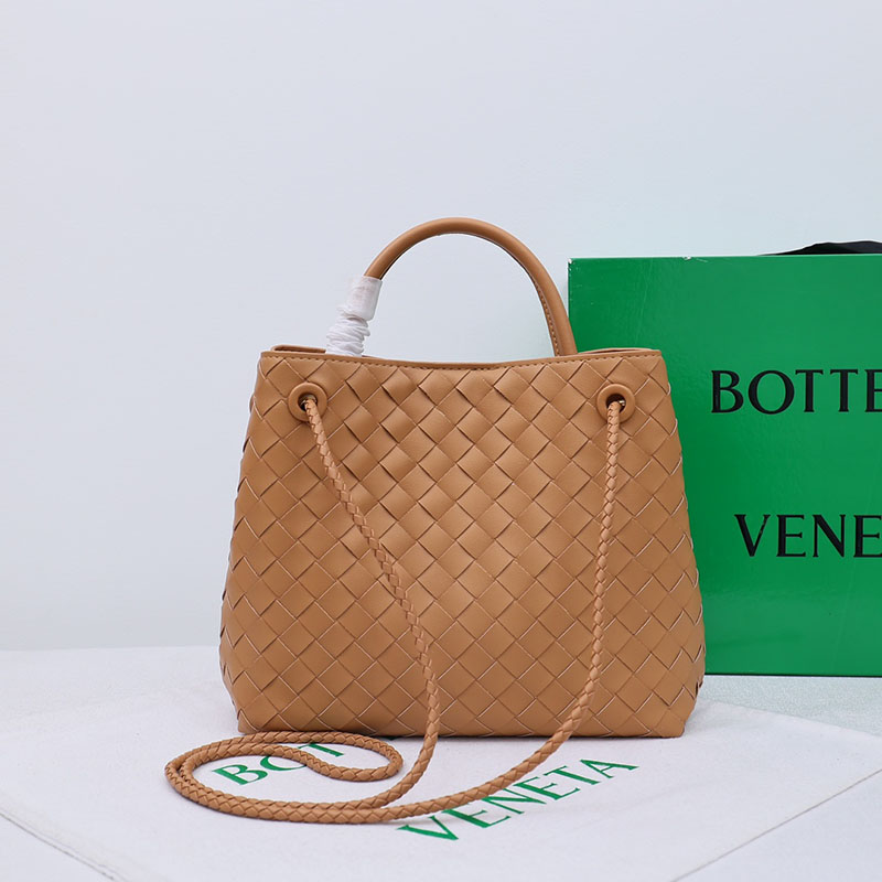 N品 Bottega Veneta ボッテガ・ヴェネタ スモール アンディアーモ キャラメル 766014VCPP19830 ラムスキン ゴールド金具 激安優良店 - 画像 (8)