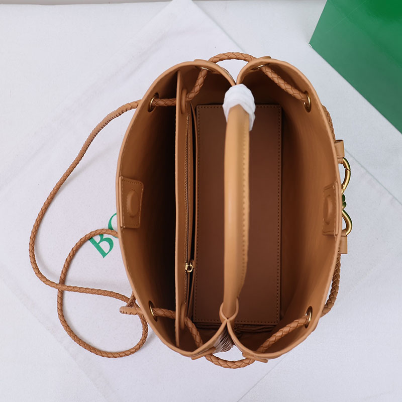 N品 Bottega Veneta ボッテガ・ヴェネタ スモール アンディアーモ キャラメル 766014VCPP19830 ラムスキン ゴールド金具 激安優良店 - 画像 (4)