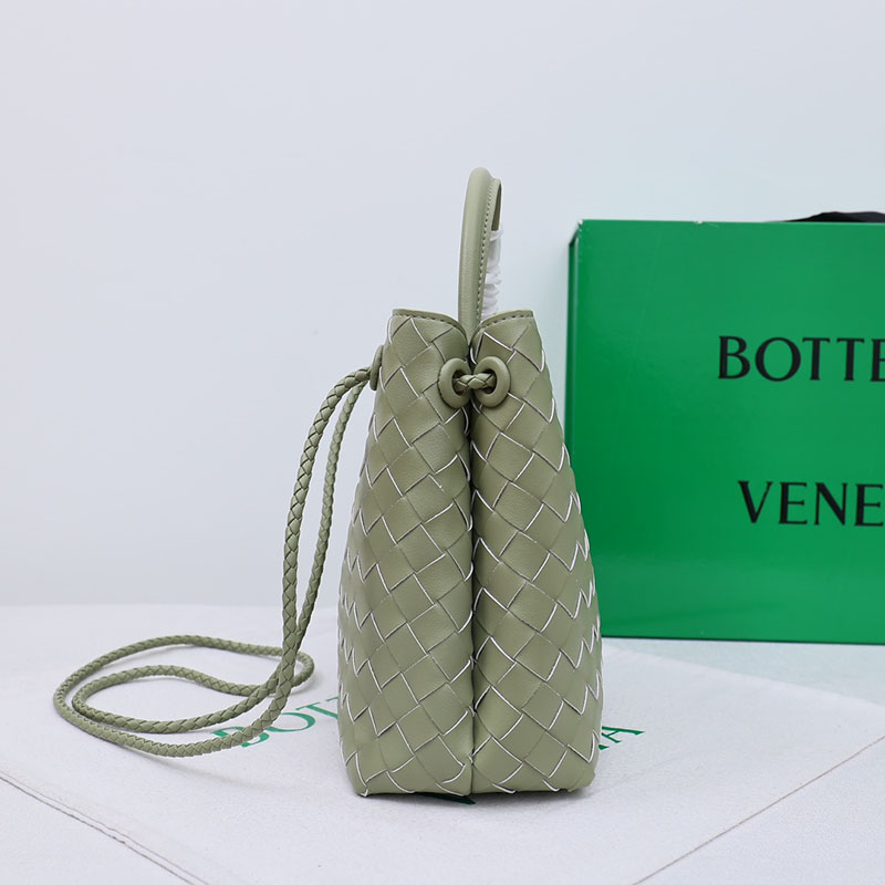 N品 Bottega Veneta ボッテガ・ヴェネタ スモール アンディアーモ トラバーチン 766014VCPP12943 ラムスキン ゴールド金具 激安優良店 - 画像 (7)