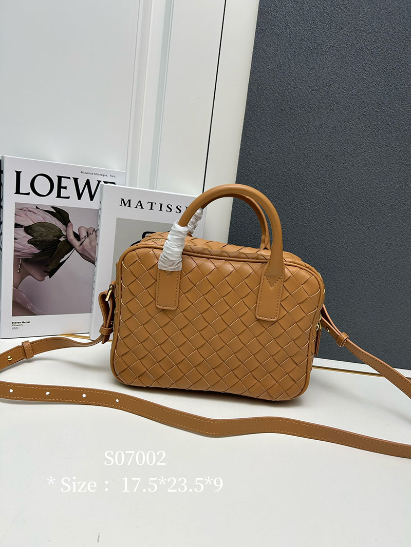 N品 Bottega Veneta ボッテガ・ヴェネタ ゲッタウェイ スモール トップハンドル バッグ キャラメル 776736VCPP19830 ラムスキン ゴールド金具 激安優良店 - 画像 (10)