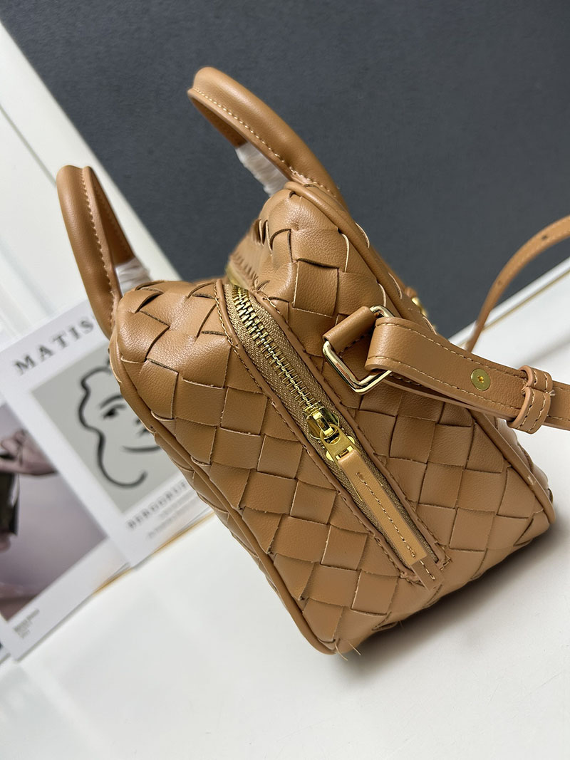 N品 Bottega Veneta ボッテガ・ヴェネタ ゲッタウェイ スモール トップハンドル バッグ キャラメル 776736VCPP19830 ラムスキン ゴールド金具 激安優良店 - 画像 (6)