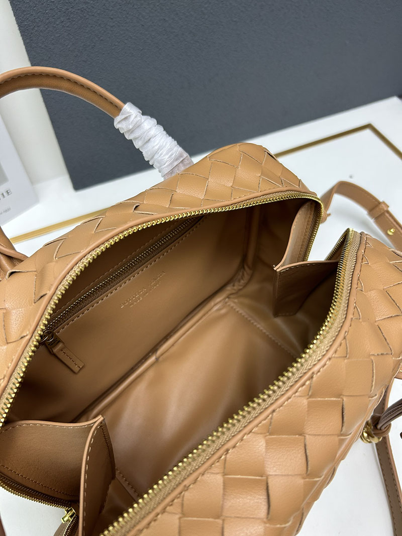 N品 Bottega Veneta ボッテガ・ヴェネタ ゲッタウェイ スモール トップハンドル バッグ キャラメル 776736VCPP19830 ラムスキン ゴールド金具 激安優良店 - 画像 (3)