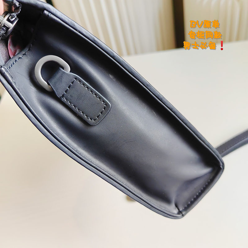 N品 Bottega Veneta ボッテガ・ヴェネタ イントレチャート ハーフ ファスナーポーチ スペース 607479VCPQ58837 ラムスキン シルバー金具 激安優良店 - 画像 (5)
