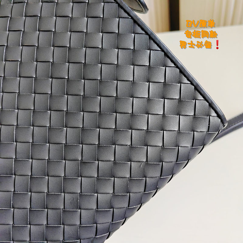 N品 Bottega Veneta ボッテガ・ヴェネタ イントレチャート ハーフ ファスナーポーチ スペース 607479VCPQ58837 ラムスキン シルバー金具 激安優良店 - 画像 (4)