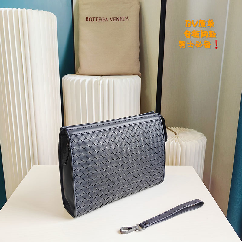 N品 Bottega Veneta ボッテガ・ヴェネタ イントレチャート ハーフ ファスナーポーチ スペース 607479VCPQ58837 ラムスキン シルバー金具 激安優良店 - 画像 (3)