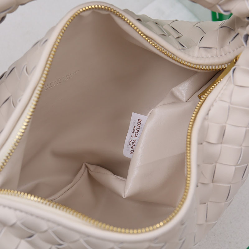 N品 Bottega Veneta ボッテガ・ヴェネタ ティーン ジョディ シーソルト 690225VCPP09195 ラムスキン、カーフ ゴールド金具 激安優良店 - 画像 (2)