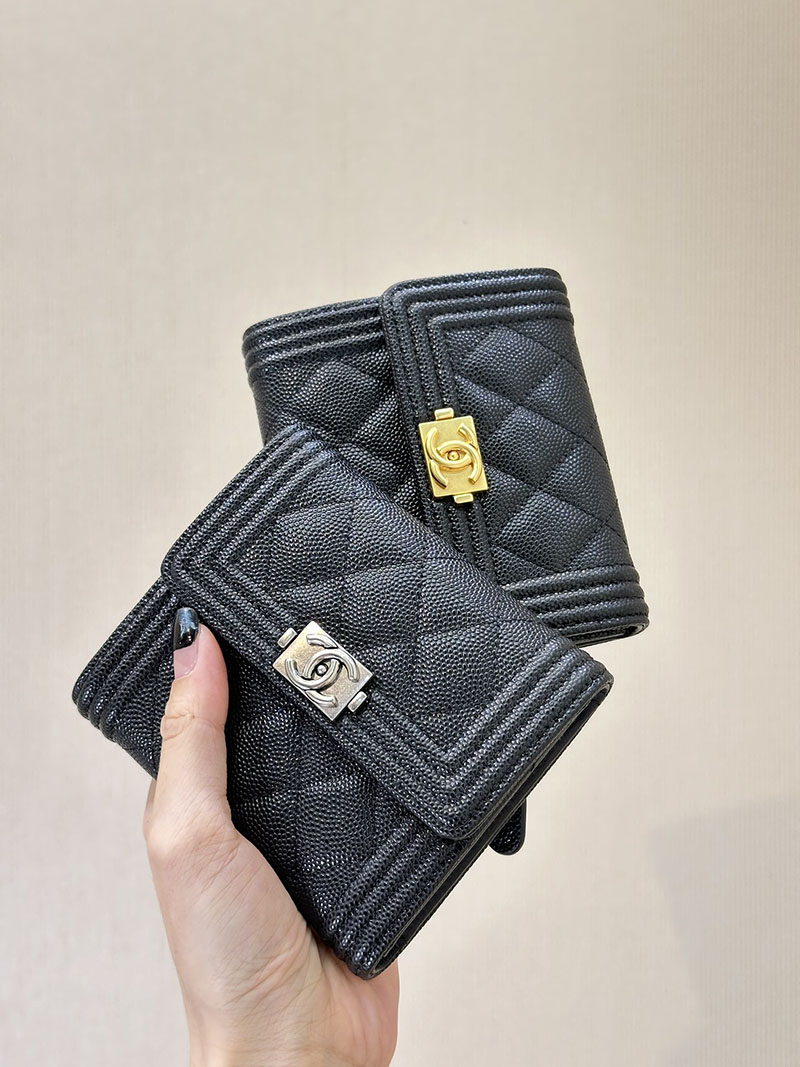 最高級シャネルスーパーコピー シャネル財布コピー スモールフラップウォレット 三つ折り 財布 人気色 黒 (ブラック) A80734 キャビアスキン ゴールド金具 2411001 - 画像 (9)