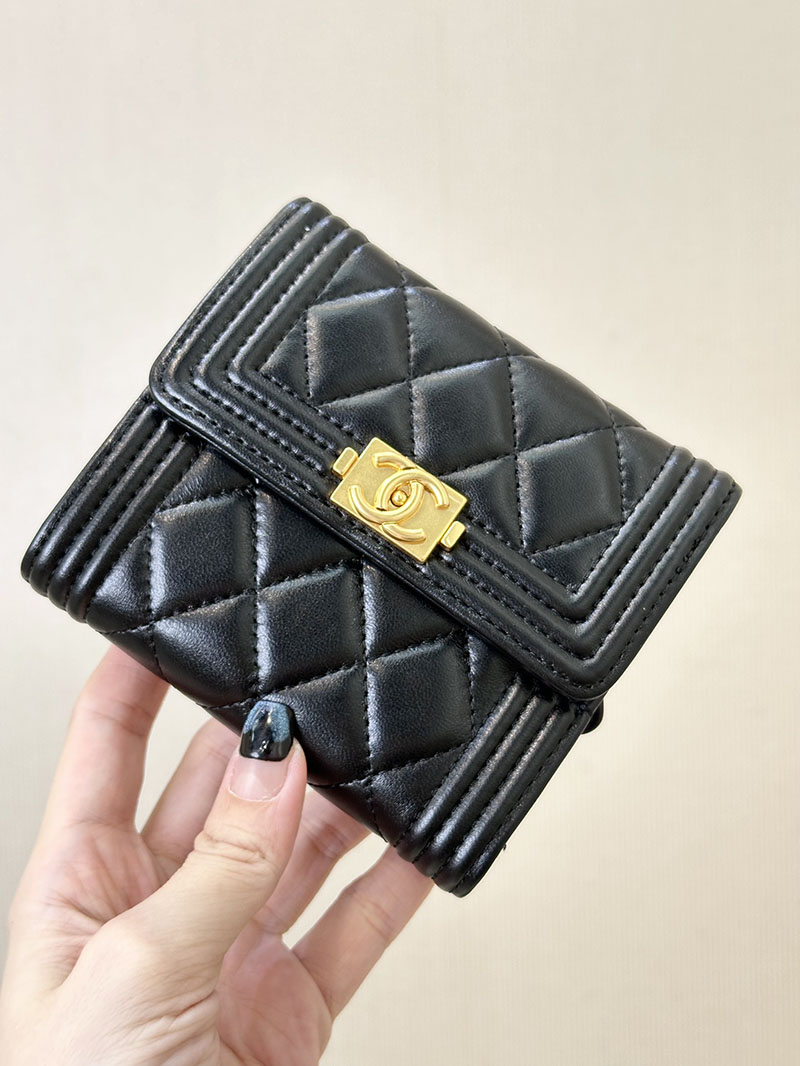 最高級シャネルスーパーコピー シャネル財布コピー スモールフラップウォレット 三つ折り 財布 人気色 黒 (ブラック) A80734 カーフスキン ゴールド金具 2411002 - 画像 (4)
