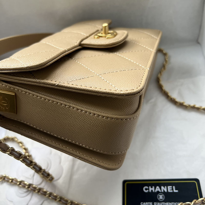 最高級シャネルスーパーコピー シャネルバッグコピー CHANEL ミニバッグ 2025 新作 レディース ベージュ 1212 キャビアスキン ゴールド金具 2411010 - 画像 (7)