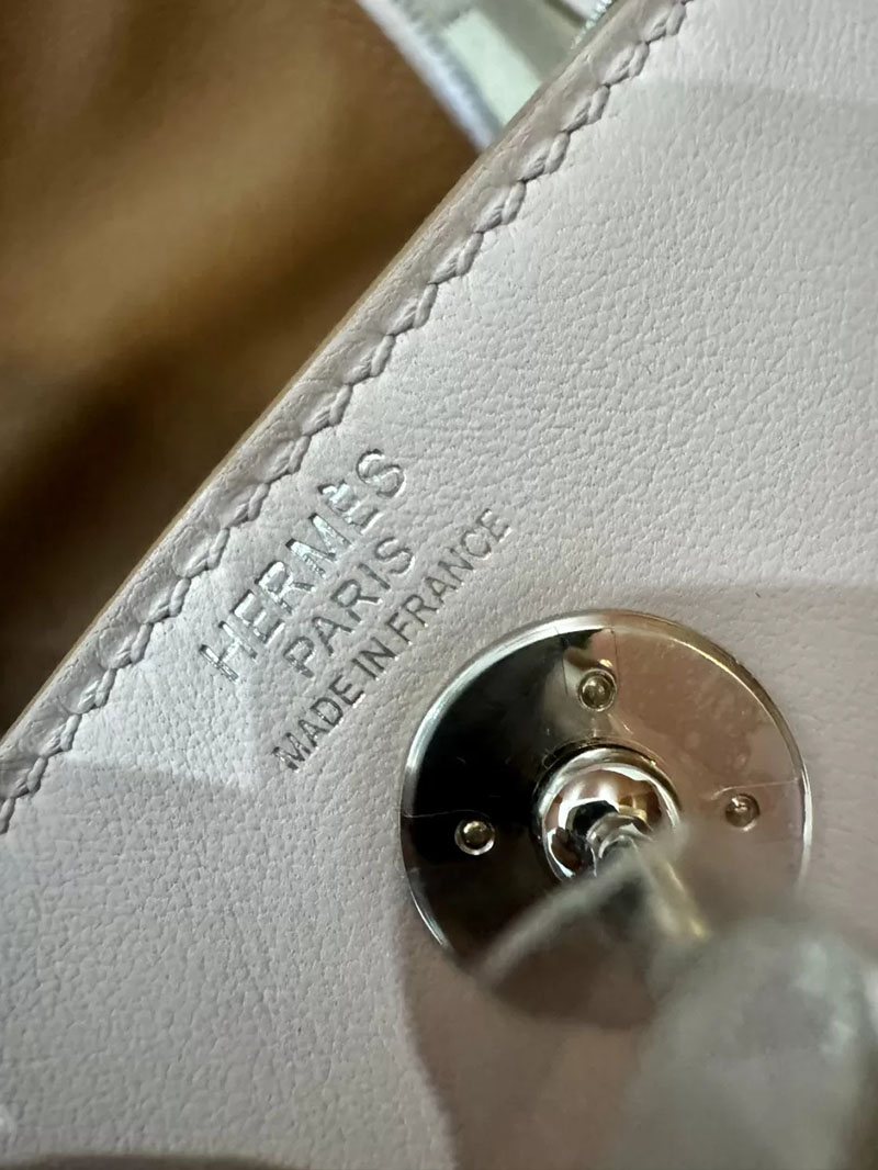 エルメス リンディ 人気色 リンディミニ 定価 ミニリンディ モーヴペール/ゴールド スイフト シルバー金具 2412034 - 画像 (4)