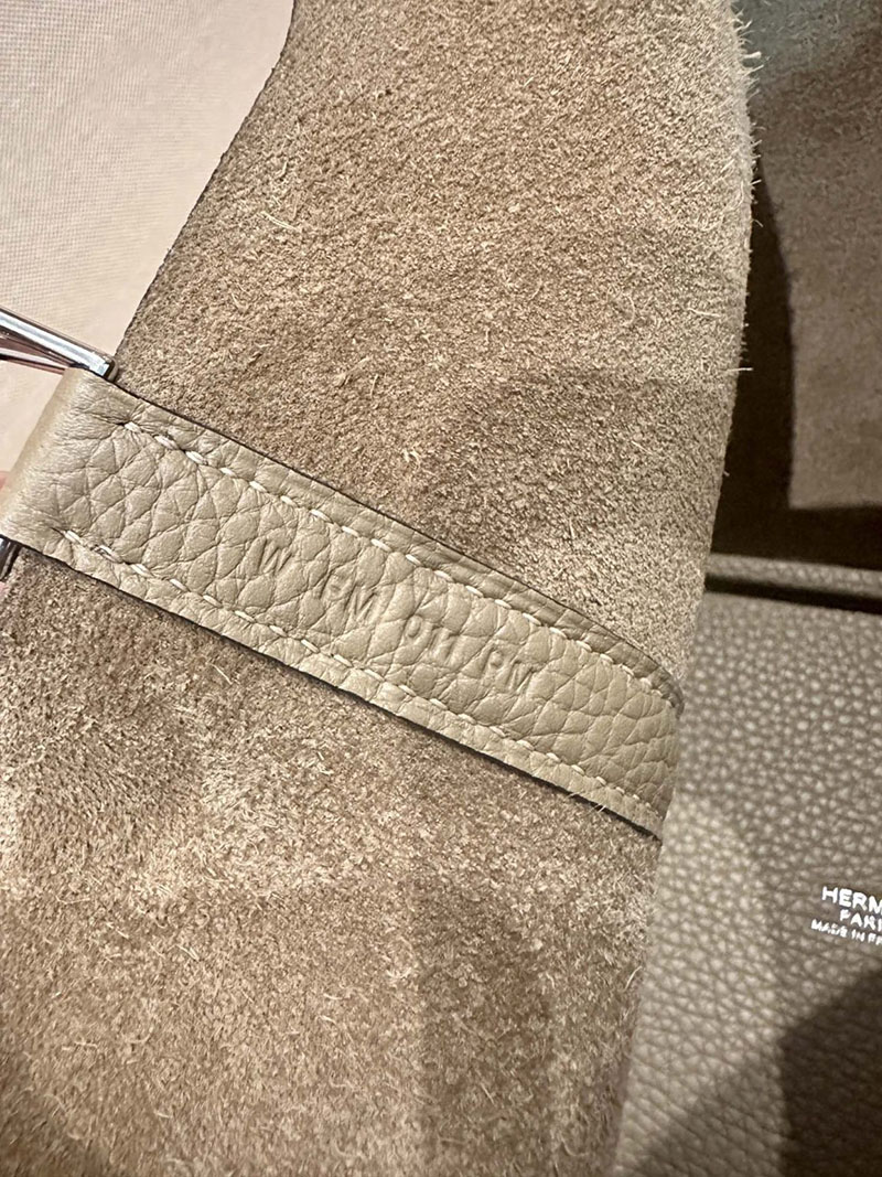 エルメス ハンドバッグ ピコタン pm 定価 ピコタンロック 18 PM ベージュマルファ トリヨンクレマンス ゴールド金具 2412041 - 画像 (3)