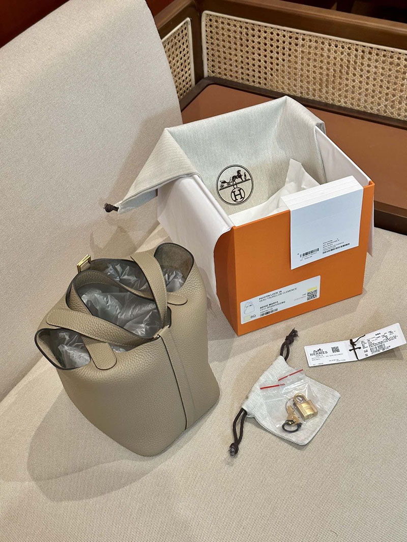 エルメス ハンドバッグ ピコタン pm 定価 ピコタンロック 18 PM ベージュマルファ トリヨンクレマンス ゴールド金具 2412041 - 画像 (6)