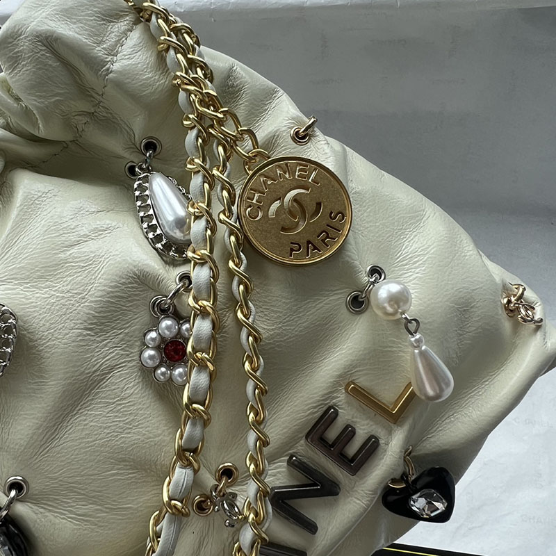 最高級シャネルスーパーコピー シャネルバッグコピー CHANEL 22 ハンドバッグ 新作 2024 白 (ホワイト) AS1206 カーフスキン ゴールド金具 2411081 - 画像 (4)