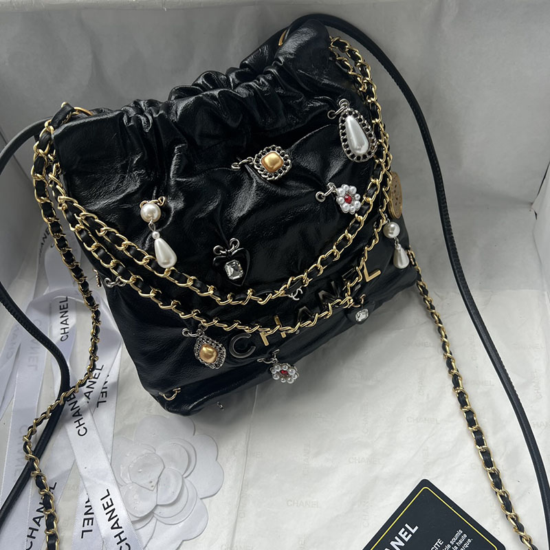 最高級シャネルスーパーコピー シャネルバッグコピー CHANEL 22 ハンドバッグ 新作 2024 黒 (ブラック) AS1206 カーフスキン ゴールド金具 2411082 - 画像 (9)