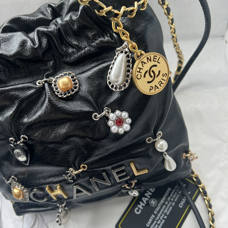 最高級シャネルスーパーコピー シャネルバッグコピー CHANEL 22 ハンドバッグ 新作 2024 黒 (ブラック) AS1206 カーフスキン ゴールド金具 2411082 - 画像 (7)