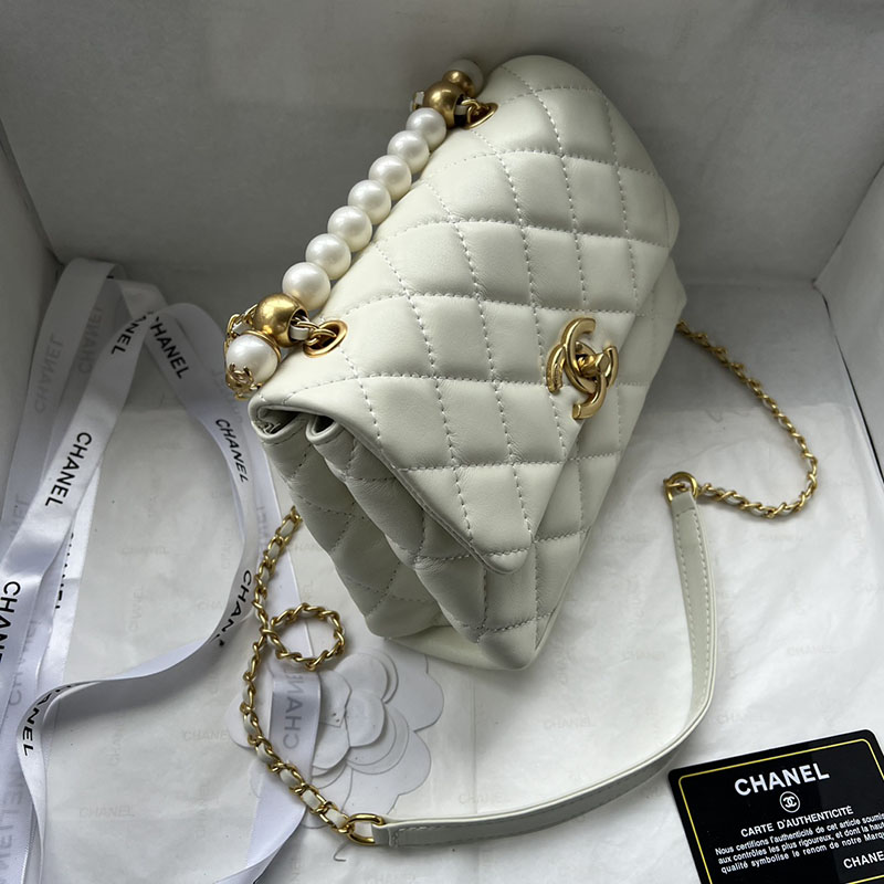 最高級シャネルスーパーコピー シャネルバッグコピー chanel パールチェーン バッグ 新作 2024 白 (ホワイト) AS359 カーフスキン ゴールド金具 2411083 - 画像 (8)