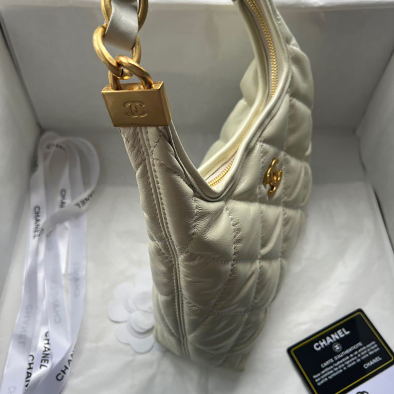 最高級シャネルスーパーコピー シャネルバッグコピー chanel ホーボー バッグ 新作 2024 白 (ホワイト) AS538 ラムスキン ゴールド金具 2411085 - 画像 (6)