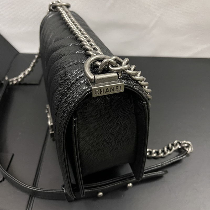 最高級シャネルスーパーコピー シャネルバッグコピー ボーイシャネル25 ホーボーバッグ 斜めがけ 黒 (ブラック) A67086 キャビアスキン ガンメタリック金具 2411182 - 画像 (6)