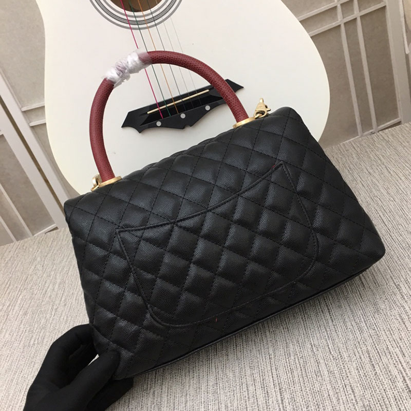 最高級シャネルスーパーコピー シャネルバッグコピー ラージトップハンドルフラップバッグ 黒 (ブラック)/ボルドー A92992 キャビアスキン ゴールド金具 2411219 - 画像 (4)
