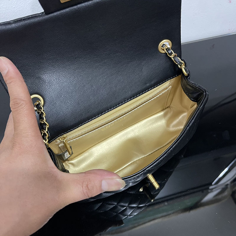最高級シャネルスーパーコピー シャネルバッグコピー マトラッセ フラップ バッグ 黒 (ブラック) AS1787 B02916 94305 ラムスキン ゴールド金具 - 画像 (3)