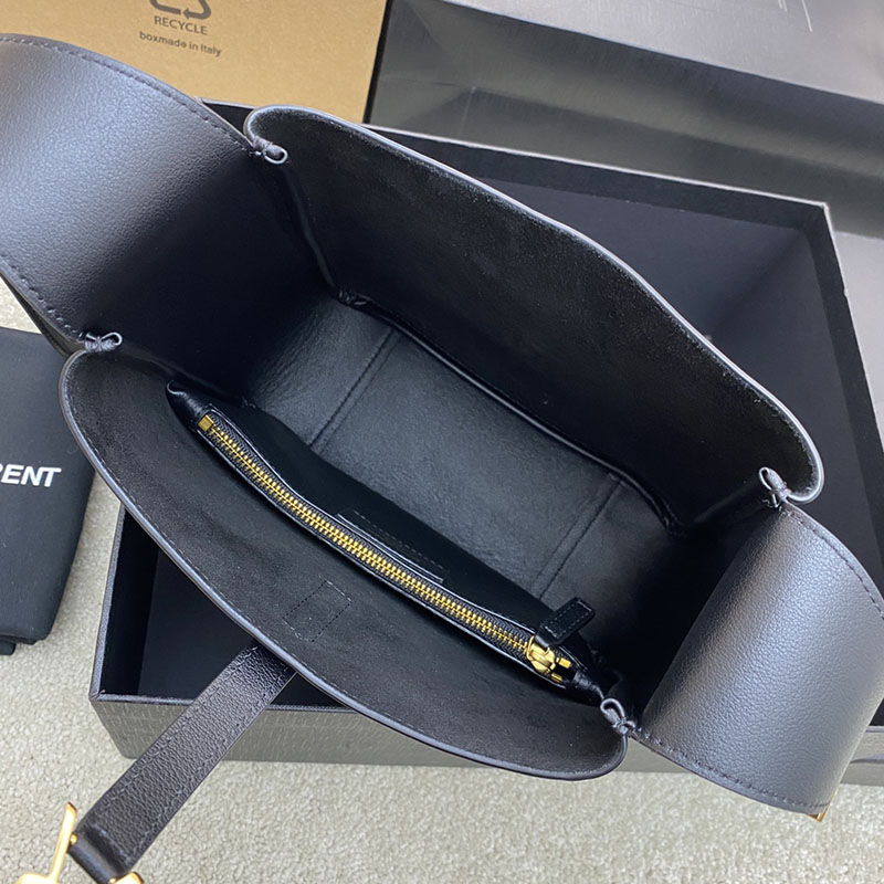最高級サンローランスーパーコピー サンローランバッグコピー LE 5 À 7 ソフト スモール ブラック 713938AAAUQ1000 - 画像 (3)