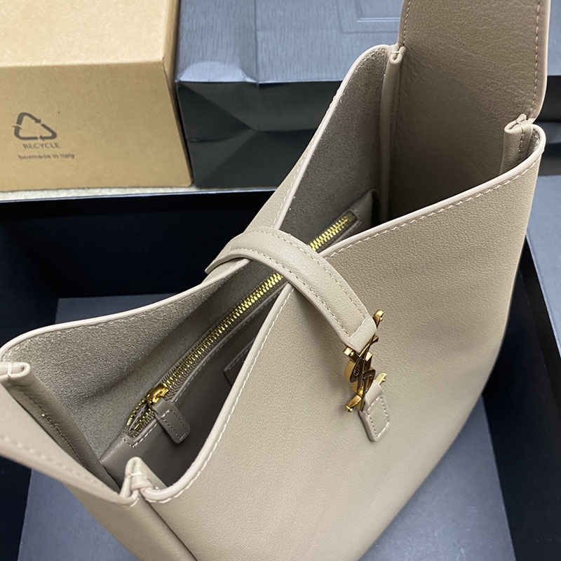 最高級サンローランスーパーコピー サンローランバッグコピー LE 5 À 7 ソフト スモール DUSTY GREY 713938AAAUQ1722 - 画像 (4)