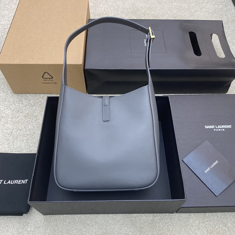 最高級サンローランスーパーコピー サンローランバッグコピー LE 5 À 7 ソフト スモール BLEU ABYSSE 713938AAAUQ4100 - 画像 (9)