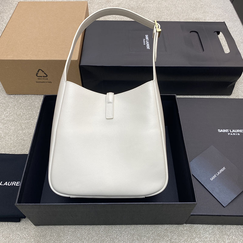 最高級サンローランスーパーコピー サンローランバッグコピー LE 5 À 7 ソフト スモール BLANC VINTAGE 713938AAAUQ9207 - 画像 (9)