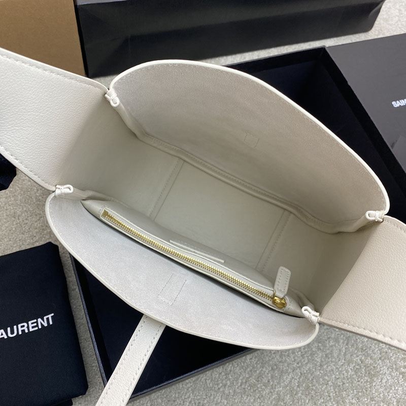 最高級サンローランスーパーコピー サンローランバッグコピー LE 5 À 7 ソフト スモール BLANC VINTAGE 713938AAAUQ9207 - 画像 (3)