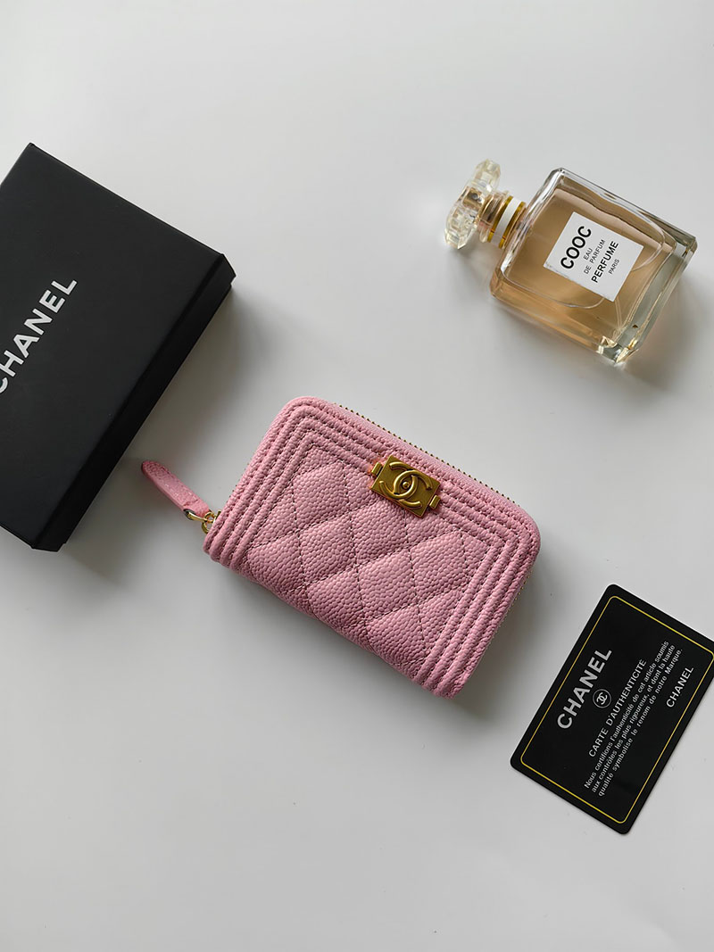 シャネル 財布 2025 新作 CHANEL ミニ財布 小銭入れ・コインケース ボーイシャネル ピンク A80602 B01489 NG750 キャビアスキン ゴールド金具 - 画像 (5)