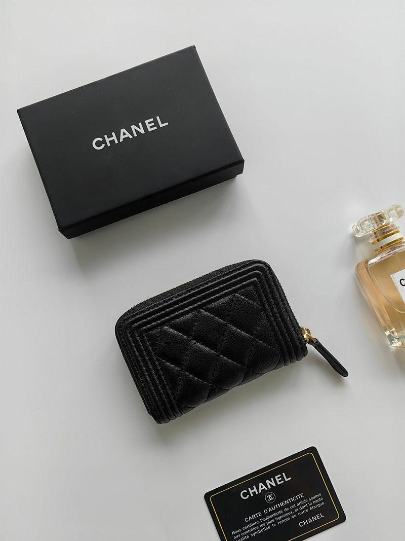 シャネル 財布 2025 新作 CHANEL ミニ財布 小銭入れ・コインケース ボーイシャネル 黒 (ブラック) A80602 B01490 94305 ラムスキン ゴールド金具 - 画像 (4)