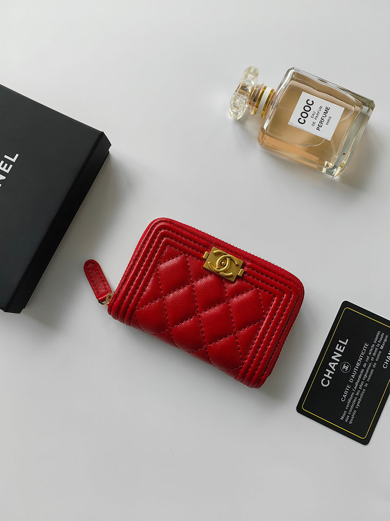 シャネル 財布 2025 新作 CHANEL ミニ財布 小銭入れ・コインケース ボーイシャネル レッド A80602 ラムスキン ゴールド金具 - 画像 (5)