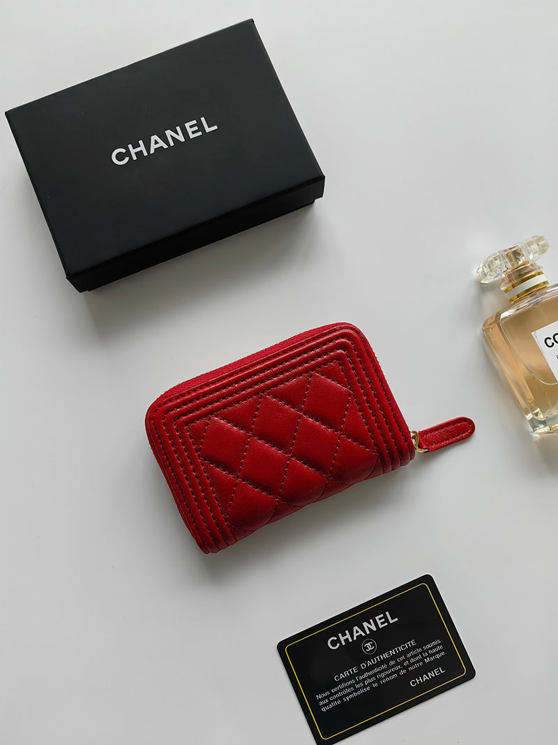 シャネル 財布 2025 新作 CHANEL ミニ財布 小銭入れ・コインケース ボーイシャネル レッド A80602 ラムスキン ゴールド金具 - 画像 (4)