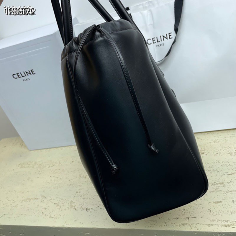 最高級セリーヌスーパーコピー セリーヌバッグコピー カバ ドローストリング キュイル トリオンフ ブラック 199973DU3.38NO カーフスキン ゴールド金具 - 画像 (7)