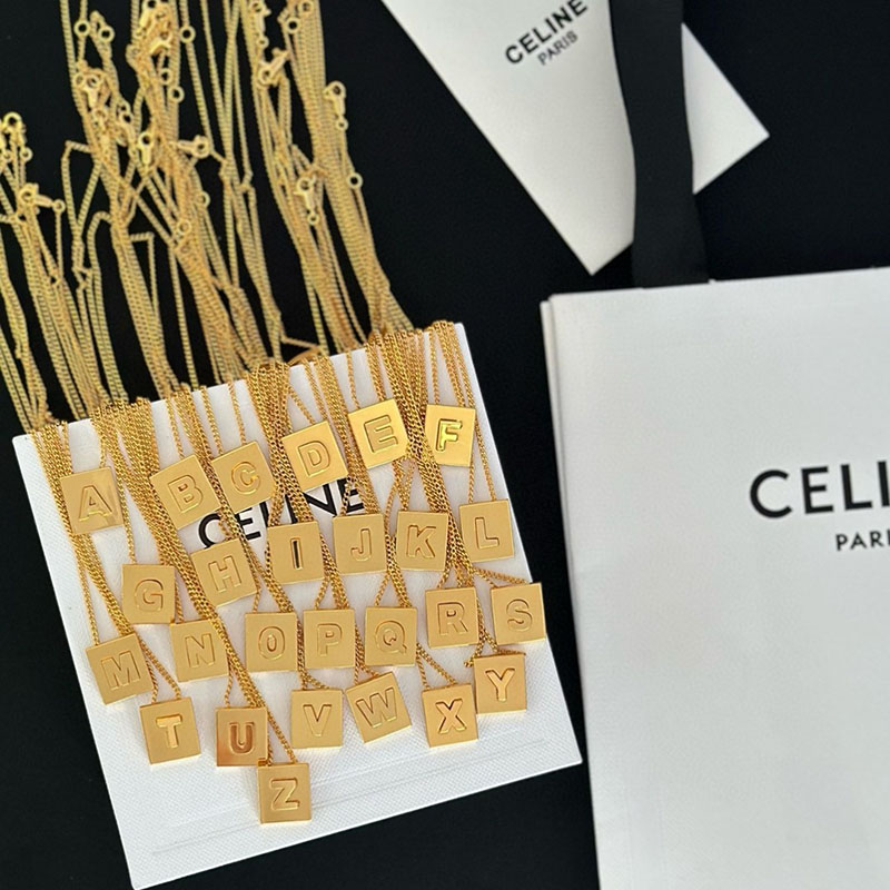 最高級セリーヌスーパーコピー セリーヌネックレスコピー CELINE アルファベット ネックレス / ゴールドフィニッシュ ブラス 46N0V6BRA.35OR - 画像 (4)