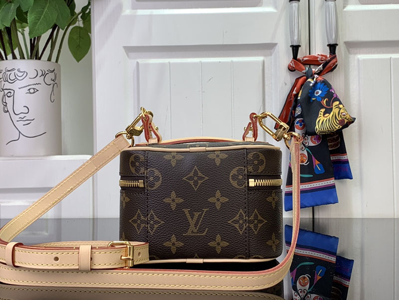 ルイヴィトン 化粧品ポーチ 人気 ニース・ナノ ブラウン M44936 モノグラム・キャンバス ゴールド金具 - 画像 (8)