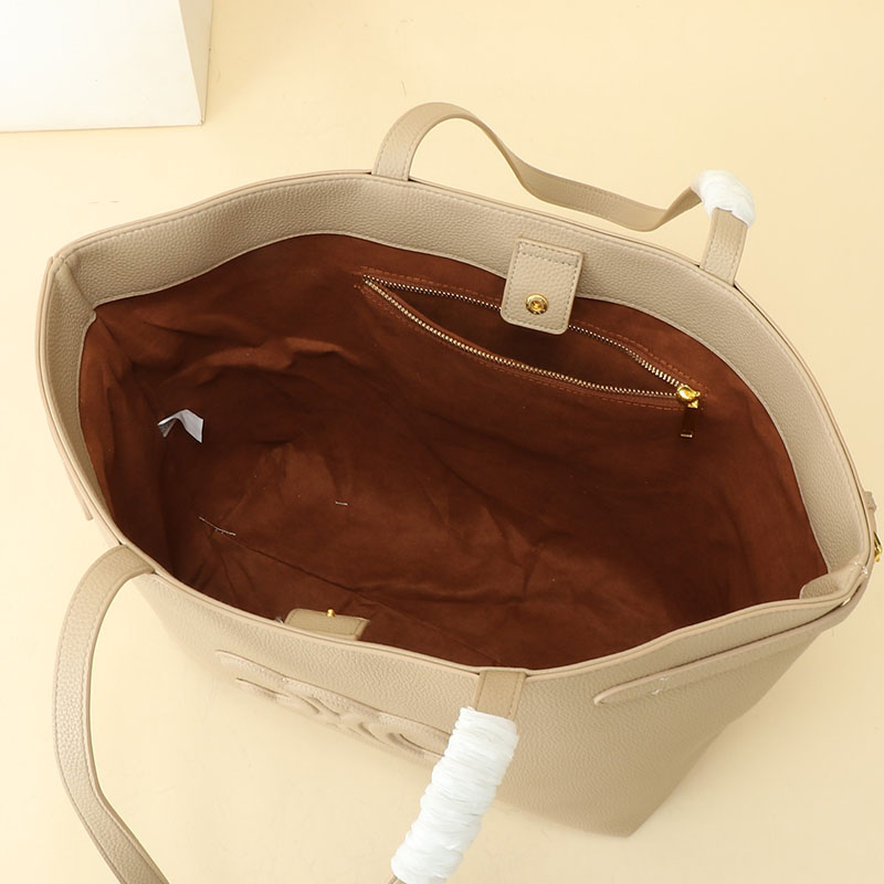 N品 セリーヌ バッグ 人気 ランキング CELINE トートバッグ 人気 ミディアム カバ アナイス キュイル トリオンフ 116853ENY.01RC ライス ゴールド金具 - 画像 (4)