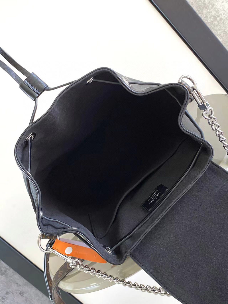 ルイヴィトン リュック レディース 人気 モンスリ バイブ PM ブラック M12587 ラムレザー シルバー金具 - 画像 (3)