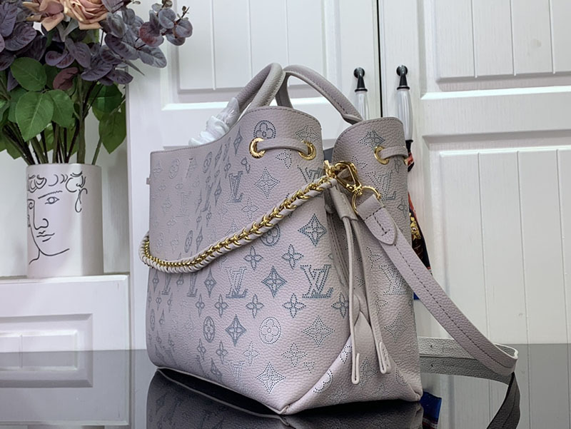 ルイヴィトン 新作バッグ 2025 ベラ・トート BELLA TOTE ブリューム M12127 パーフォレーション ゴールド金具 - 画像 (9)