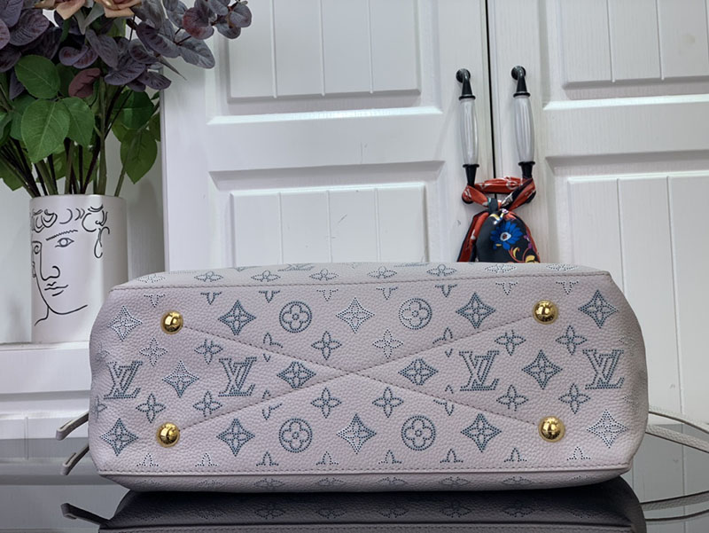 ルイヴィトン 新作バッグ 2025 ベラ・トート BELLA TOTE ブリューム M12127 パーフォレーション ゴールド金具 - 画像 (7)
