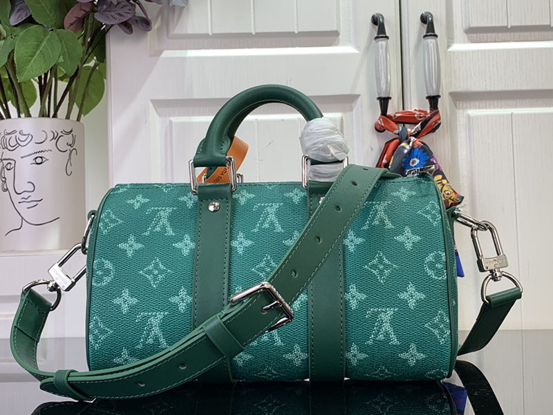 ルイヴィトン 旅行バッグ 新作 2025 キーポル・バンドリエール 25 グリーン M12684 モノグラム・ヘリテージ キャンバス シルバー金具 - 画像 (8)