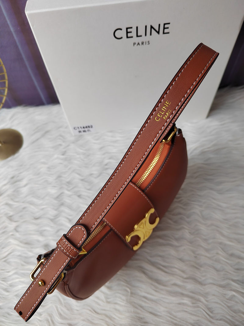 N品 セリーヌ バッグ 人気 ランキング CELINE ミディアム AVA(アヴァ) トリオンフ バッグ 114493DGQ.04LU タン ゴールド金具 - 画像 (4)
